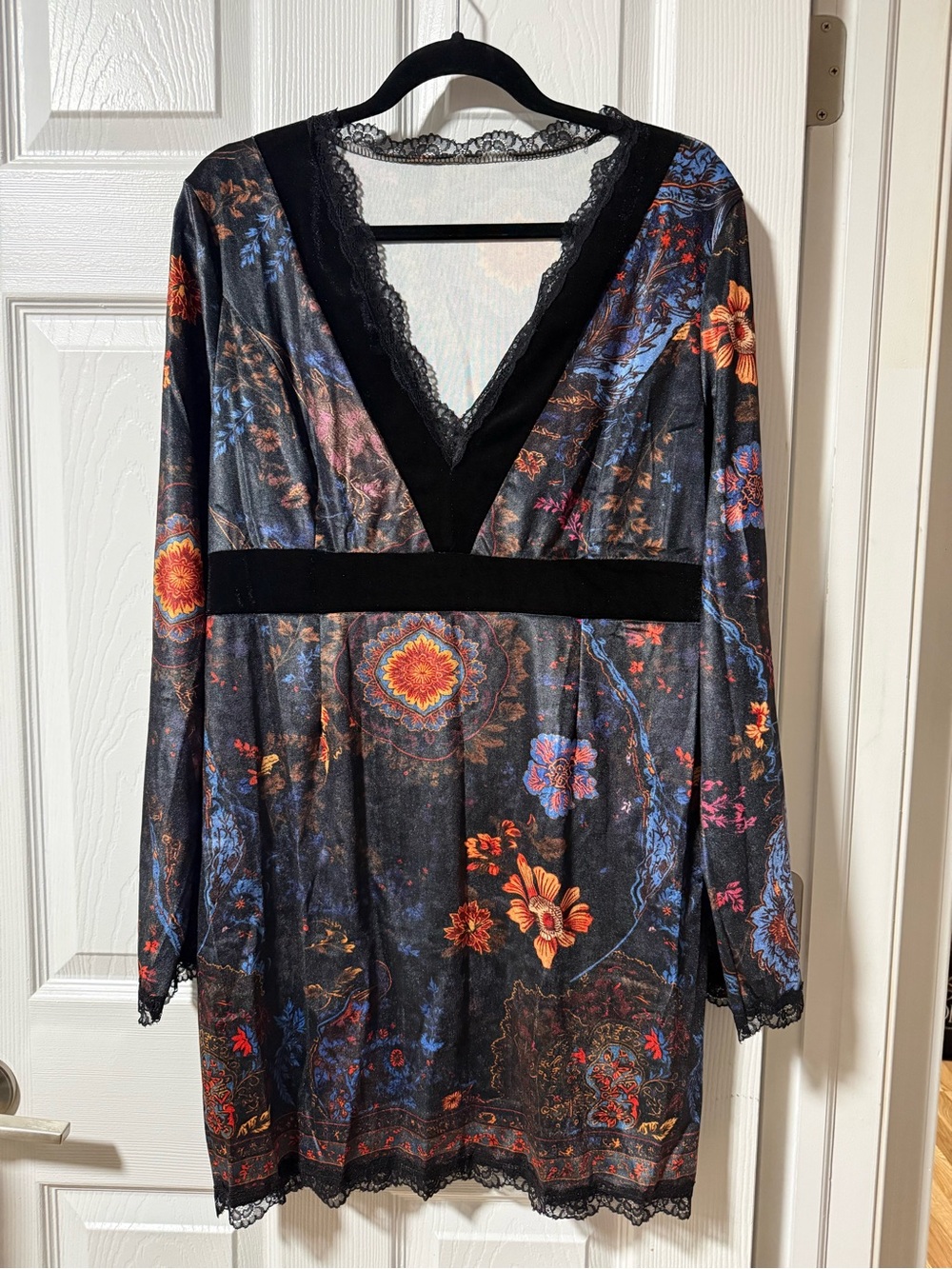 SHEIN Black Floral Long Sleeve Lace-Trim Dress